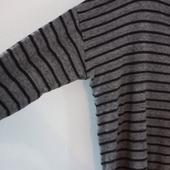 EILEEN FISHER grey and black striped long sleeve t shirt - Picture 5 of 7
